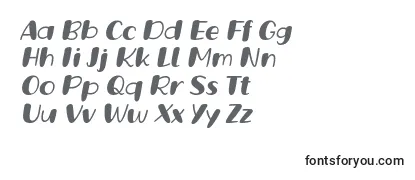 Überblick über die Schriftart Grande October Three Italic Font by Situjuh 7NTypes