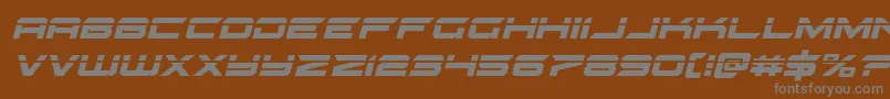 Weitere Informationen zur gypsykillerlaserital-Schriftart gypsykillerlaserital-Schriftart – Graue Schriften auf braunem Hintergrund