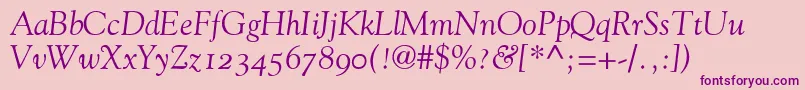 GoudyOldStyleItalicOldStyleFigures-Schriftart – Violette Schriften auf rosa Hintergrund
