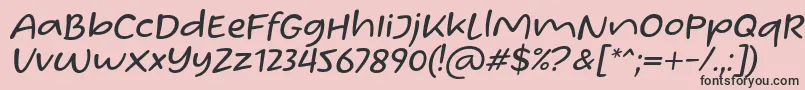 Homade McRacken Slant Font by Situjuh 7NTypes-fontti – mustat fontit vaaleanpunaisella taustalla