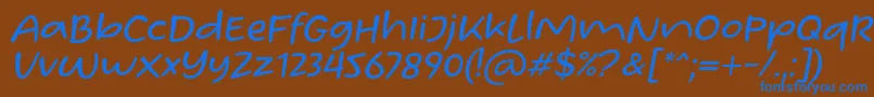 Homade McRacken Slant Font by Situjuh 7NTypes-Schriftart – Blaue Schriften auf braunem Hintergrund