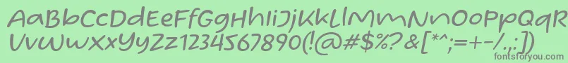 フォントHomade McRacken Slant Font by Situjuh 7NTypes – 緑の背景に灰色の文字