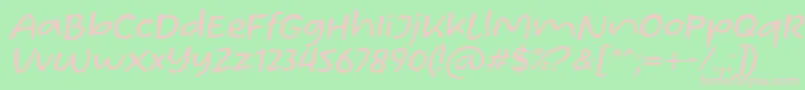 Homade McRacken Slant Font by Situjuh 7NTypes-fontti – vaaleanpunaiset fontit vihreällä taustalla