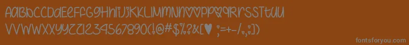I Heart You Always  -Schriftart – Graue Schriften auf braunem Hintergrund