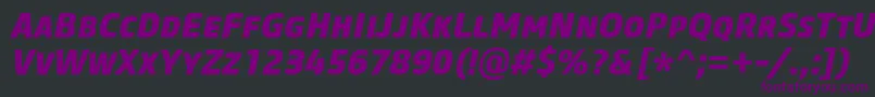 Czcionka CoreSansMSc75ExtraboldItalic – fioletowe czcionki na czarnym tle
