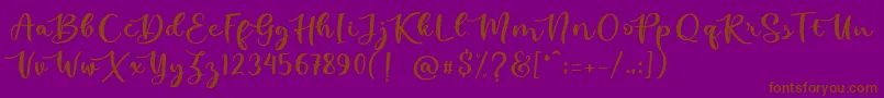 kallithea -Schriftart – Braune Schriften auf violettem Hintergrund