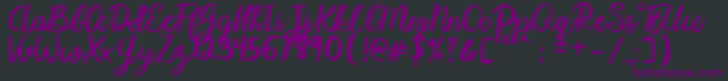 Fonte Karmany Regular – fontes roxas em um fundo preto