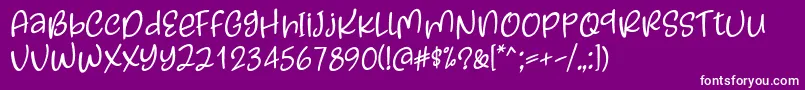 Kayskew October Eleven Font by Situjuh 7NTypes-fontti – valkoiset fontit violetilla taustalla