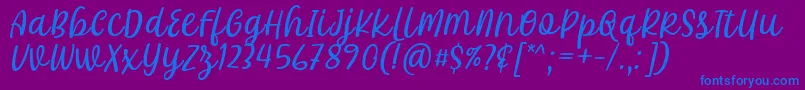 Fonte Khalifa Font by 7Ntypes D – fontes azuis em um fundo violeta