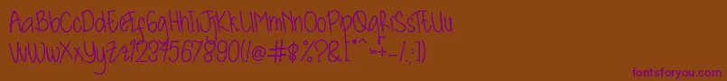 Kidosplay Bold-Schriftart – Violette Schriften auf braunem Hintergrund