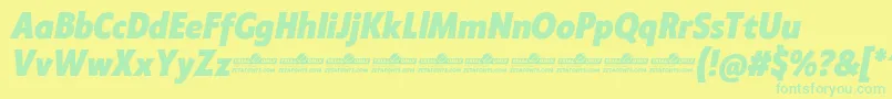 Fonte Klein Condensed ExtraBold Italic trial – fontes verdes em um fundo amarelo