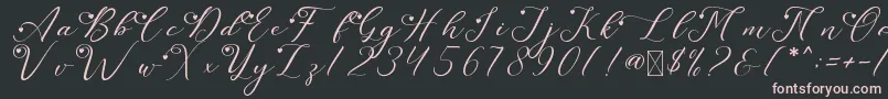 LeslieDawnLove-fontti – vaaleanpunaiset fontit mustalla taustalla