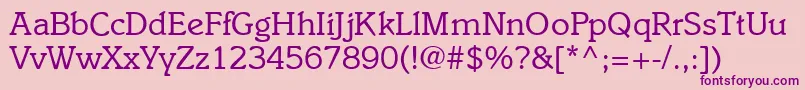 Weitere Informationen zur I831SlabRegular-Schriftart I831SlabRegular-Schriftart – Violette Schriften auf rosa Hintergrund