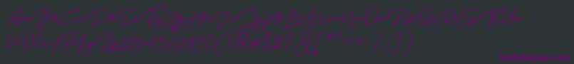 MadelonScript-fontti – violetit fontit mustalla taustalla