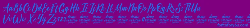 Manhattan Typeface Demo-Schriftart – Blaue Schriften auf violettem Hintergrund