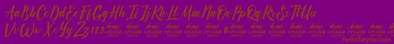 Manhattan Typeface Demo-Schriftart – Braune Schriften auf violettem Hintergrund