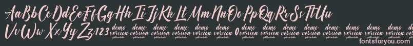 Fonte Manhattan Typeface Demo – fontes rosa em um fundo preto