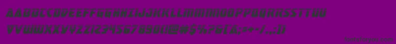 masterbreakerhalfital-Schriftart – Schwarze Schriften auf violettem Hintergrund