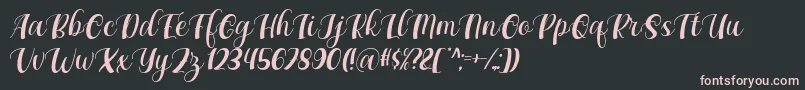 Fonte Maxeva by 7NTypes D – fontes rosa em um fundo preto
