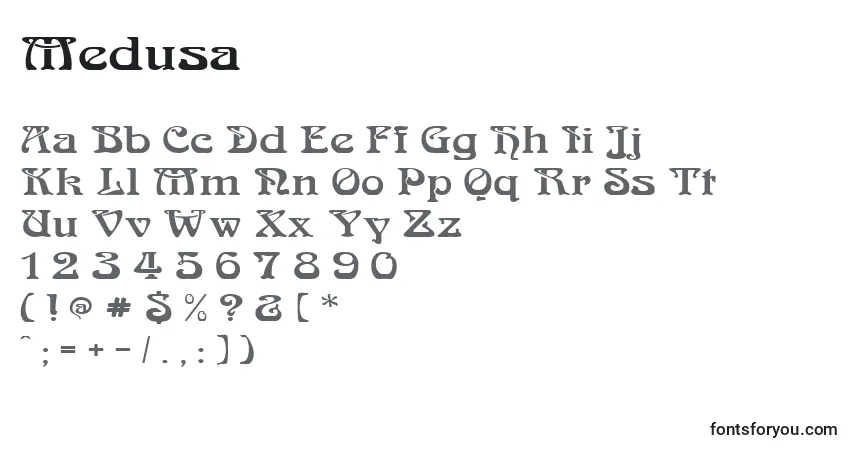 Schriftart Medusa (133955) – Alphabet, Zahlen, spezielle Symbole