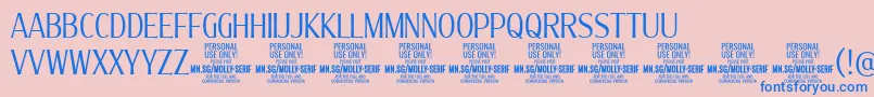 Fonte MollySerifXC Li PERSONAL – fontes azuis em um fundo rosa