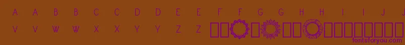 Шрифт Monogram Framer Demo – фиолетовые шрифты на коричневом фоне
