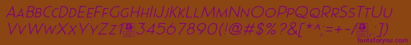 Pages Grotesque Light Italic Demo-fontti – violetit fontit ruskealla taustalla