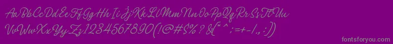Saiba mais sobre a fonte Philomena Script Fonte Philomena Script – fontes cinzas em um fundo violeta
