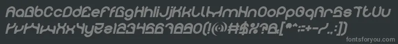 PLASTIC Bold Italic-fontti – harmaat kirjasimet mustalla taustalla