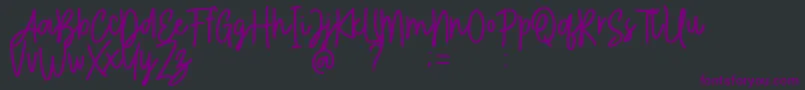 Play Ground DEMO-fontti – violetit fontit mustalla taustalla