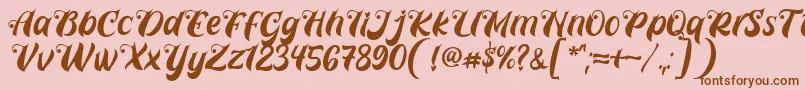 Prettyla Font By 7NTypes D-fontti – ruskeat fontit vaaleanpunaisella taustalla