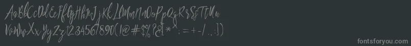 Подробнее о шрифте puralova Regular Шрифт puralova Regular – серые шрифты на чёрном фоне