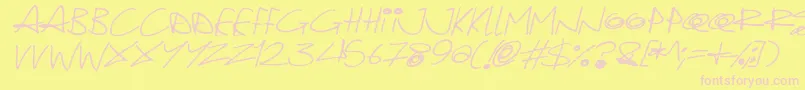 Quirky Cat Italic-fontti – vaaleanpunaiset fontit keltaisella taustalla