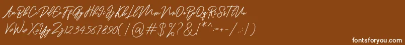 Ranuella-fontti – valkoiset fontit ruskealla taustalla