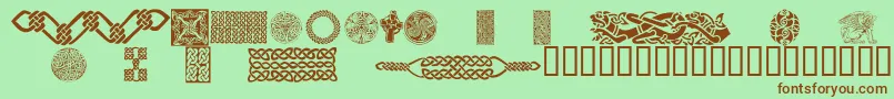 Czcionka CelticPatterns – brązowe czcionki na zielonym tle