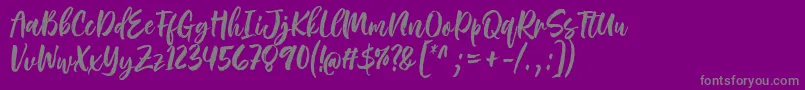 Rough Rough Font by 7NTypes-fontti – harmaat kirjasimet violetilla taustalla