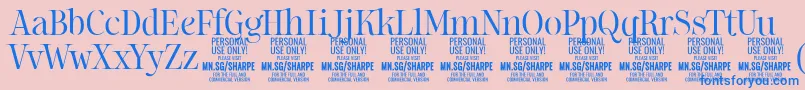 SharpeLi PERSONAL-Schriftart – Blaue Schriften auf rosa Hintergrund