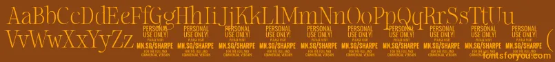 Weitere Informationen zur SharpeTh PERSONAL-Schriftart SharpeTh PERSONAL-Schriftart – Orangefarbene Schriften auf braunem Hintergrund