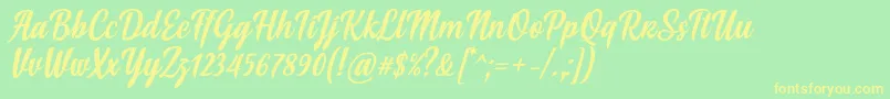 Więcej informacji o czcionce Soe Font by Situjuh 7NTypes Czcionka Soe Font by Situjuh 7NTypes – żółte czcionki na zielonym tle