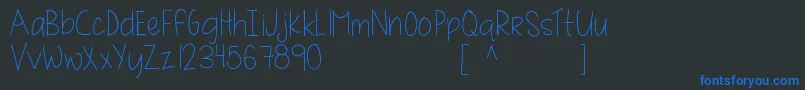Czcionka MrfQuirkyAndAuthenticHandFontDemo – niebieskie czcionki na czarnym tle