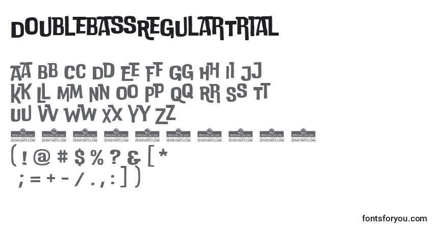 A fonte DoublebassRegularTrial – alfabeto, números, caracteres especiais