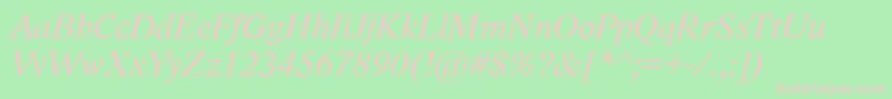 LidoStfCeItalic-fontti – vaaleanpunaiset fontit vihreällä taustalla