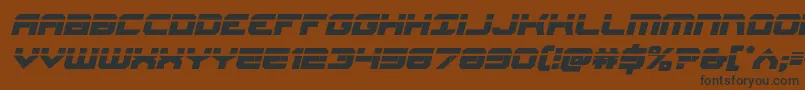 Gearheadlaserital-Schriftart – Schwarze Schriften auf braunem Hintergrund