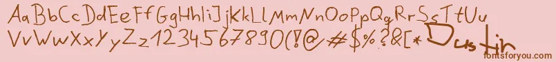 DustinScribble-Schriftart – Braune Schriften auf rosa Hintergrund