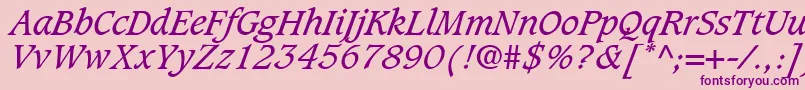 GrammateusSsiItalic-fontti – violetit fontit vaaleanpunaisella taustalla