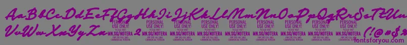 Notera2blackPersonal-fontti – violetit fontit harmaalla taustalla