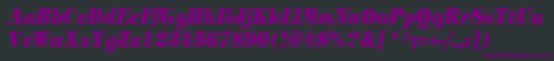 Czcionka TimpaniHeavyItalicCn – fioletowe czcionki na czarnym tle