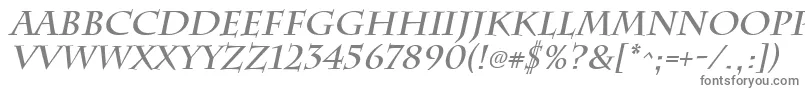 ChattsworthBoldItalic-fontti – harmaat kirjasimet valkoisella taustalla