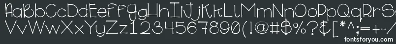 Ginabinaregular-fontti – valkoiset fontit mustalla taustalla