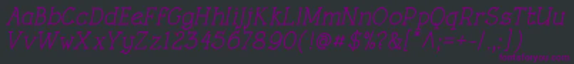 Czcionka RoughLtMediumItalic – fioletowe czcionki na czarnym tle